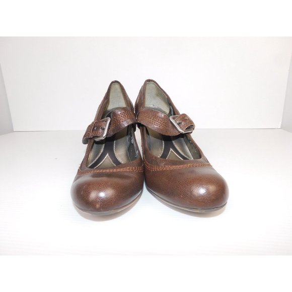 Naturalizer Brown Leather MaryJane 3.5" Heel Wide Strap Siver Buckle Shoe 10M - Picture 2 of 8